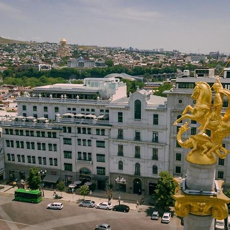 Monograph Freedom Square Hotel Tbilisi Exterior foto Santiago skyline